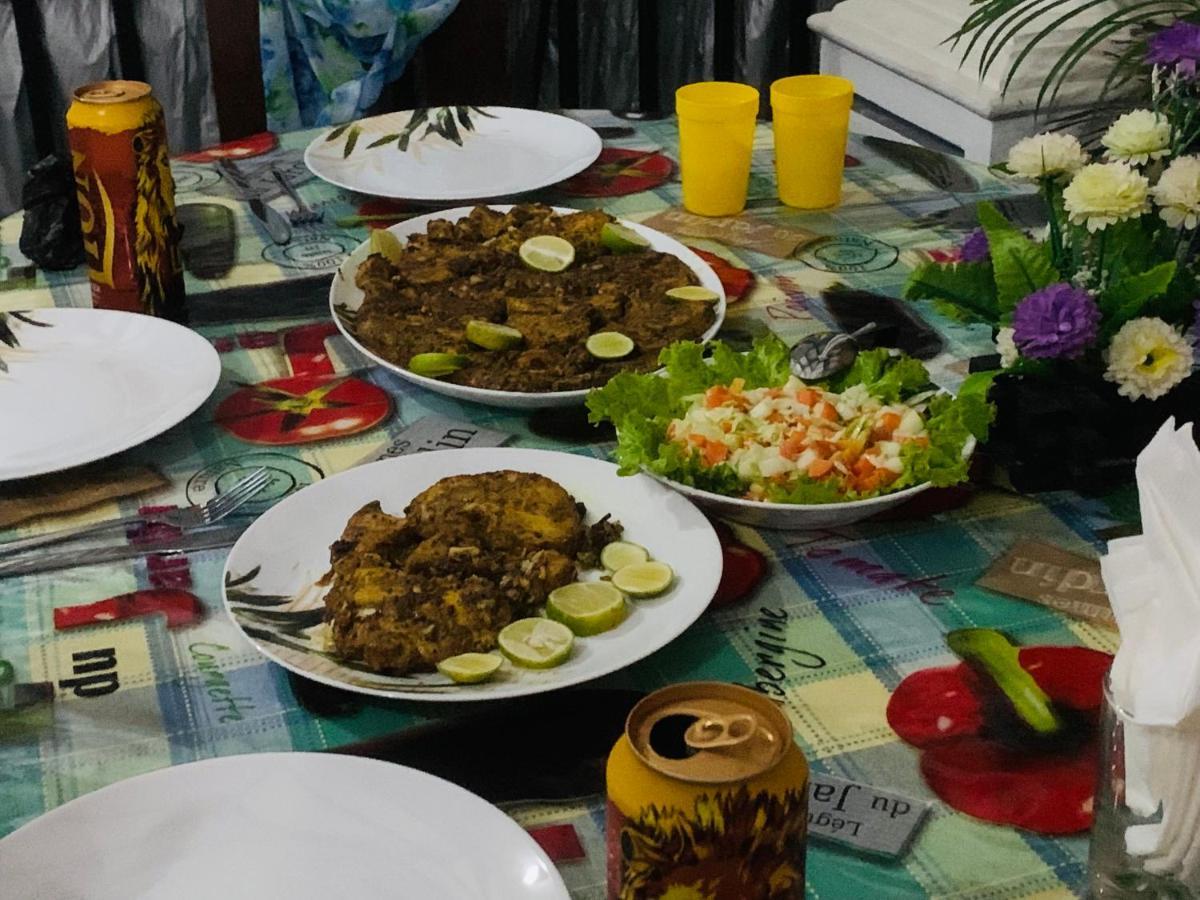 Rodrigo'S Villa & Restaurant Негомбо Екстериор снимка