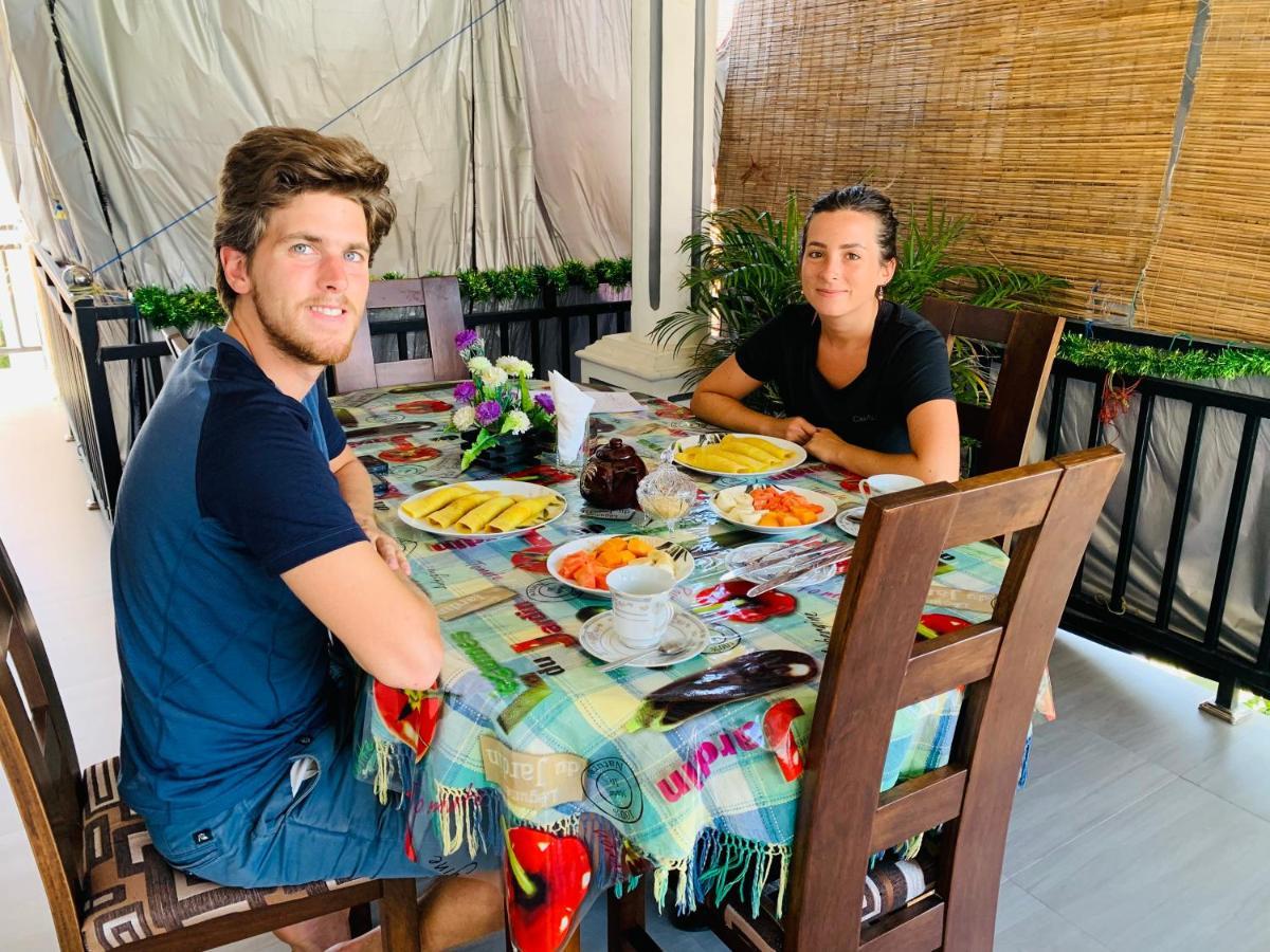 Rodrigo'S Villa & Restaurant Негомбо Екстериор снимка