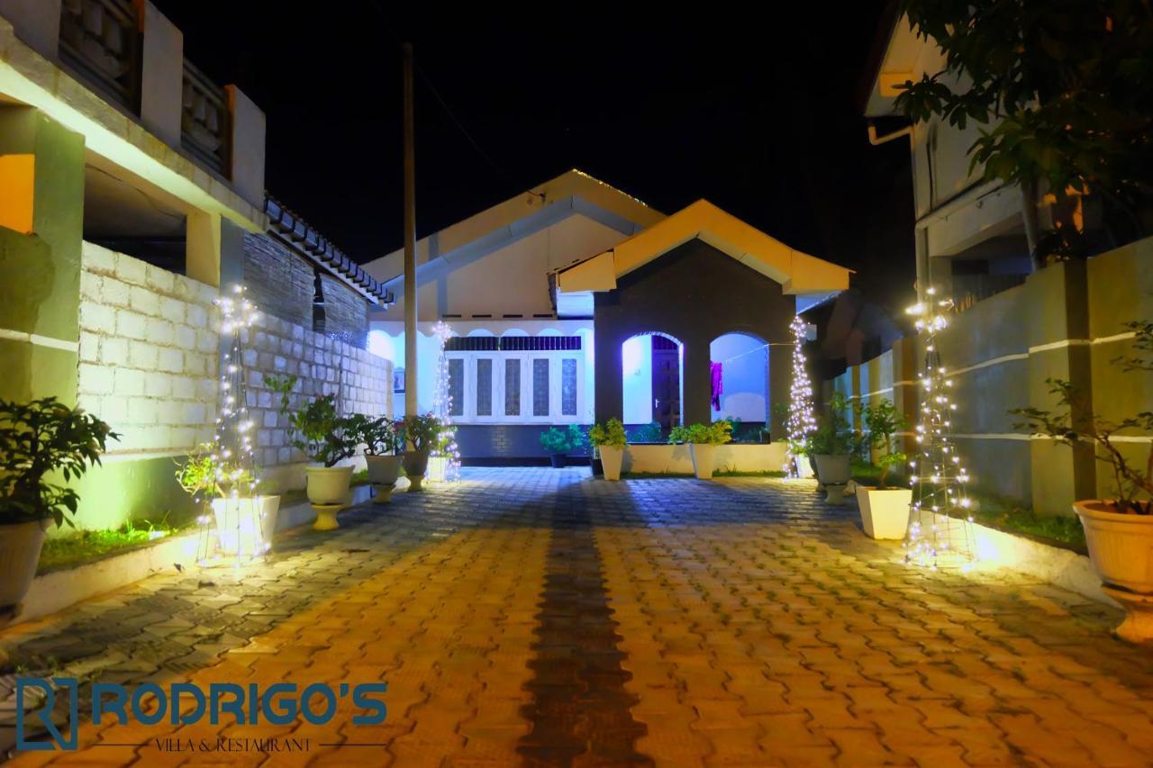 Rodrigo'S Villa & Restaurant Негомбо Екстериор снимка
